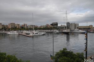 Vue sur le port de Barcelone