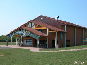 Théâtre de présentation de "Bubo le hibou, le grand conseil des animaux"