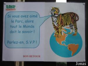 Panneau d'affichage à la sortie du parc